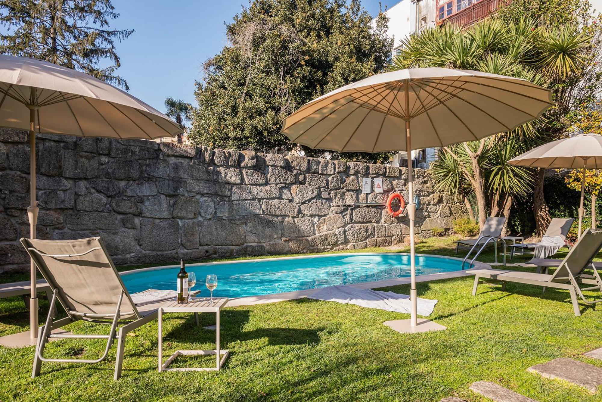 Aparthotel Oporto Alves Da Veiga Exterior photo