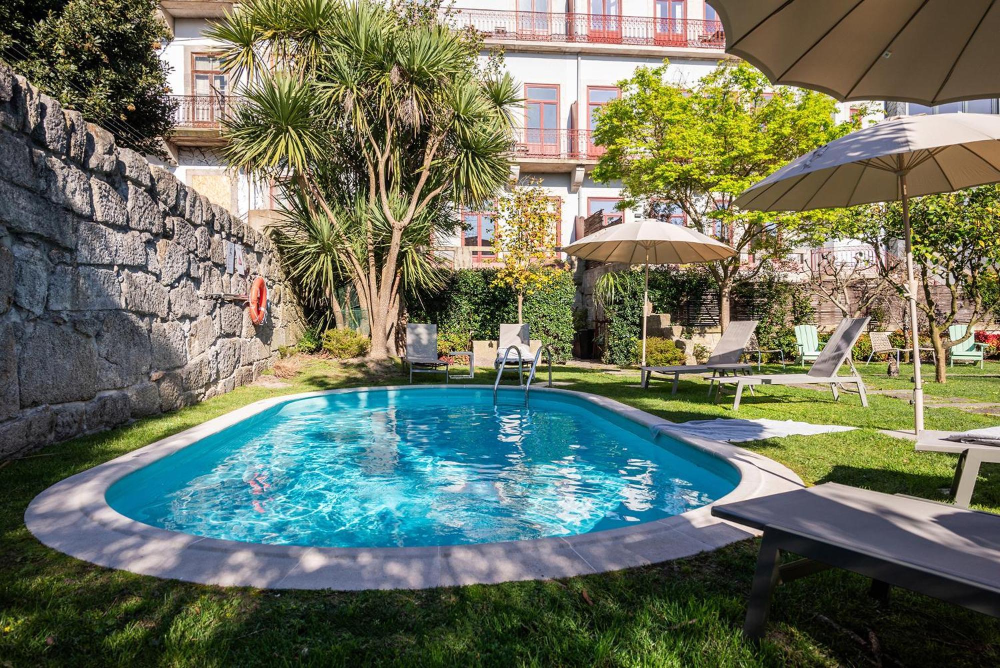 Aparthotel Oporto Alves Da Veiga Exterior photo