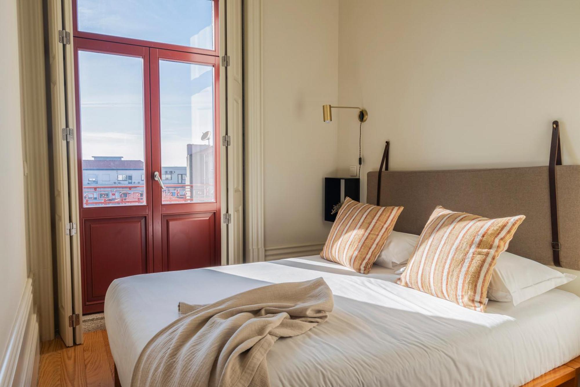 Aparthotel Oporto Alves Da Veiga Exterior photo