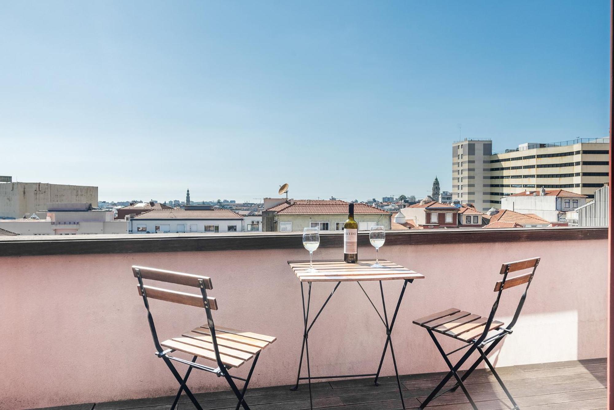 Aparthotel Oporto Alves Da Veiga Exterior photo